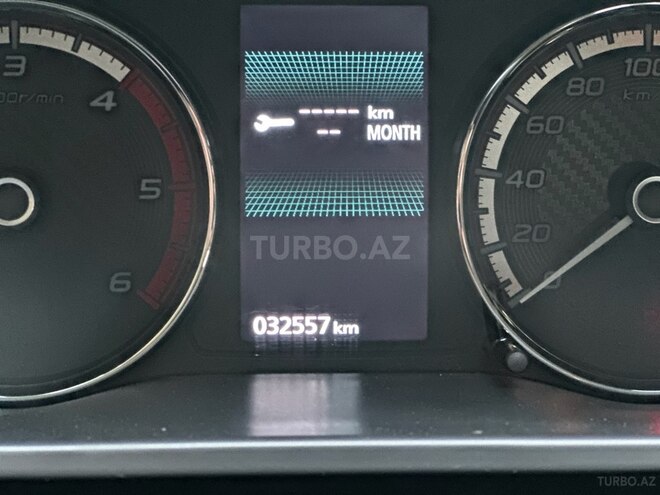 Mitsubishi L200 2023, 32,000 km - 2.4 l - Bakı