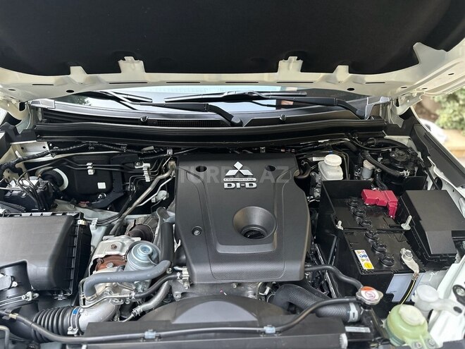 Mitsubishi L200 2023, 32,000 km - 2.4 l - Bakı