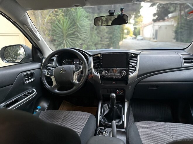 Mitsubishi L200 2023, 32,000 km - 2.4 l - Bakı