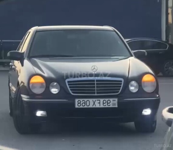 Mercedes E 270 2001, 406,000 km - 2.7 l - Bakı