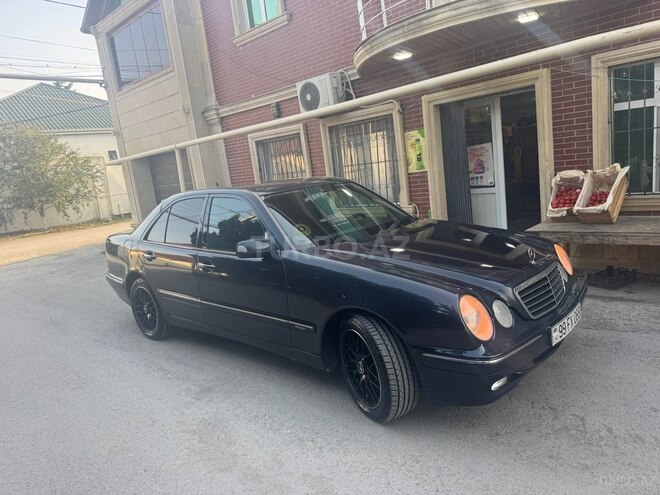 Mercedes E 270 2001, 406,000 km - 2.7 l - Bakı