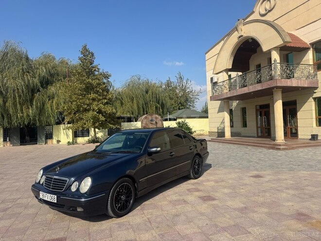 Mercedes E 270 2001, 406,000 km - 2.7 l - Bakı