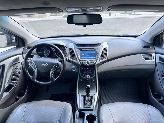Hyundai Elantra 2015, 160,000 km - 1.8 л - Bakı