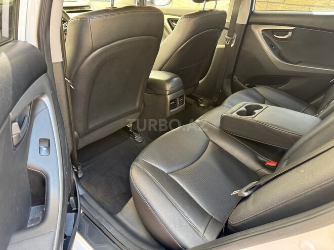 Hyundai Avante 2014, 256,000 km - 1.6 л - Bakı