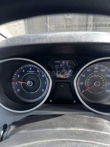 Hyundai Elantra 2012, 295,000 km - 1.8 l - Bakı