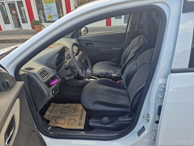 Chevrolet Cobalt-10
