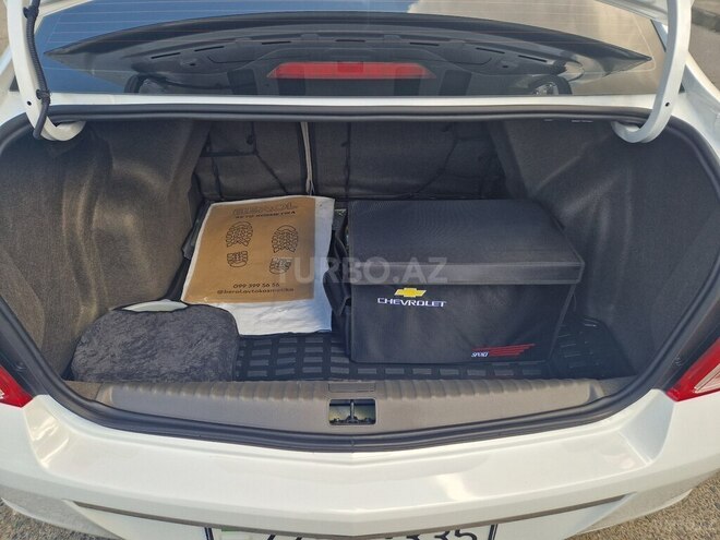 Chevrolet Cobalt-9