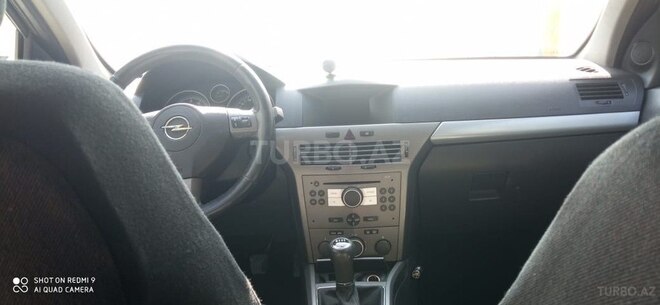 Opel Astra 2006, 140,000 km - 1.4 l - Bakı