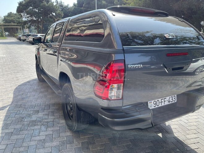 Toyota Hilux 2022, 68,500 km - 2.4 l - Bakı