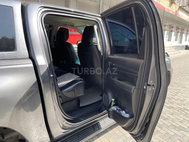 Toyota Hilux 2022, 68,500 km - 2.4 l - Bakı
