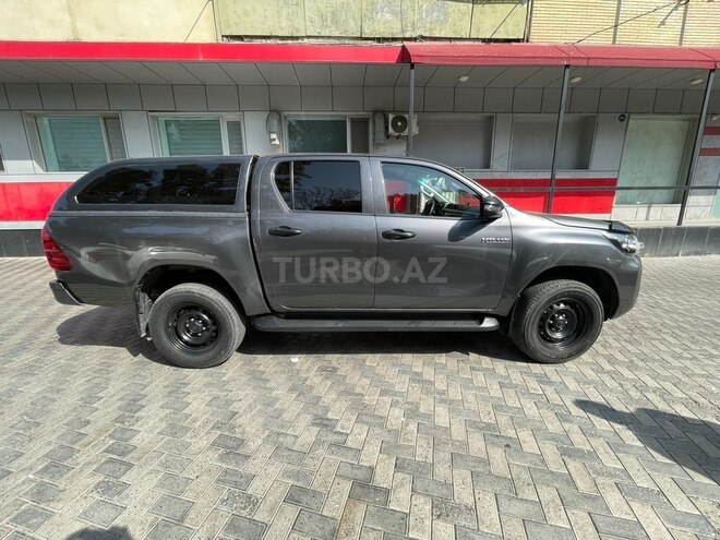 Toyota Hilux 2022, 68,500 km - 2.4 l - Bakı