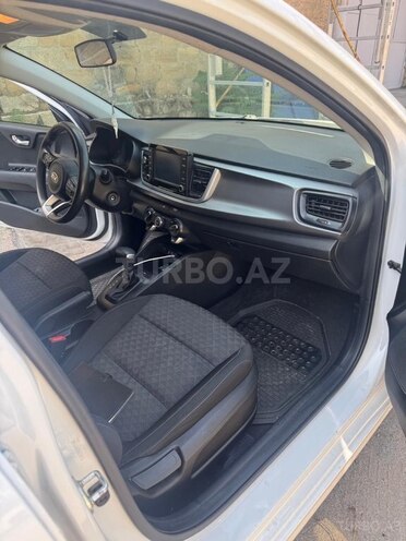 Kia Rio 2018, 120,000 km - 1.6 l - Bakı