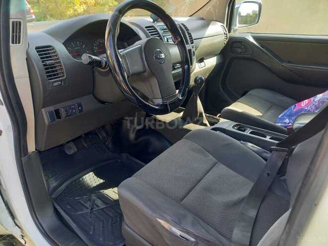 Nissan Navara 2012, 317,000 km - 2.5 l - Quba