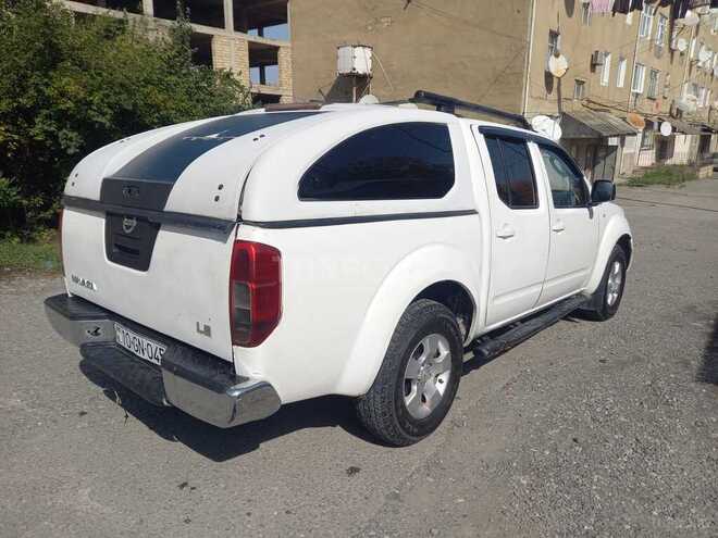 Nissan Navara 2012, 317,000 km - 2.5 l - Quba