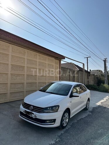 Volkswagen Polo 2013, 280,000 km - 1.6 л - Bakı