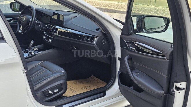 BMW 520 2018, 81,000 km - 2.0 l - Bakı