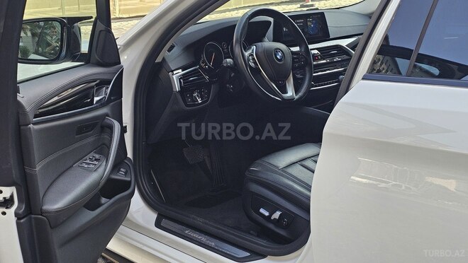 BMW 520 2018, 81,000 km - 2.0 l - Bakı