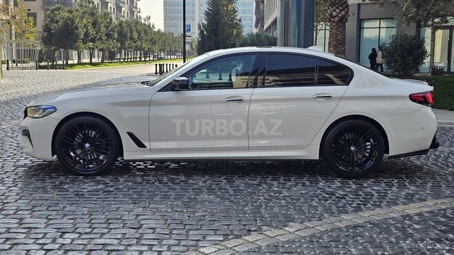 BMW 520 2018, 81,000 km - 2.0 l - Bakı