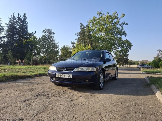 Opel Vectra 1999, 380,000 km - 1.8 l - Qazax