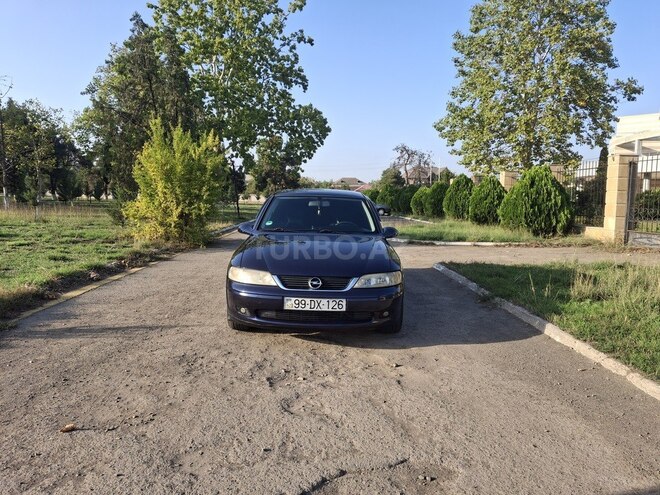 Opel Vectra 1999, 380,000 km - 1.8 l - Qazax