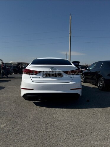 Hyundai Elantra 2017, 164,000 km - 1.6 л - Bakı