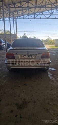 BMW 523 1998, 300,000 km - 2.5 l - Masallı