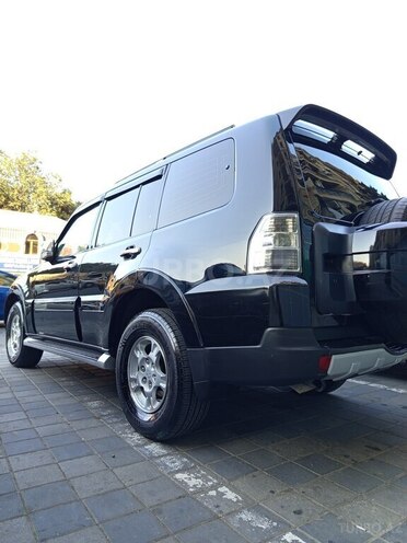 Mitsubishi Pajero 2007, 305,000 km - 3.0 л - Bakı