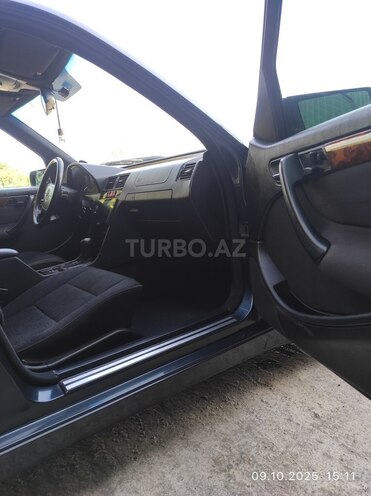 Mercedes C 240 1998, 254,818 km - 2.4 l - Qazax