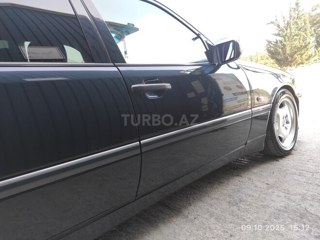 Mercedes C 240 1998, 254,818 km - 2.4 l - Qazax