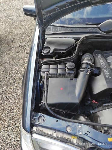 Mercedes C 240 1998, 254,818 km - 2.4 l - Qazax