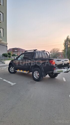 Mitsubishi L200 2012, 301,466 km - 2.5 l - Lənkəran