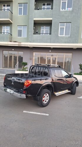 Mitsubishi L200 2012, 301,466 km - 2.5 l - Lənkəran