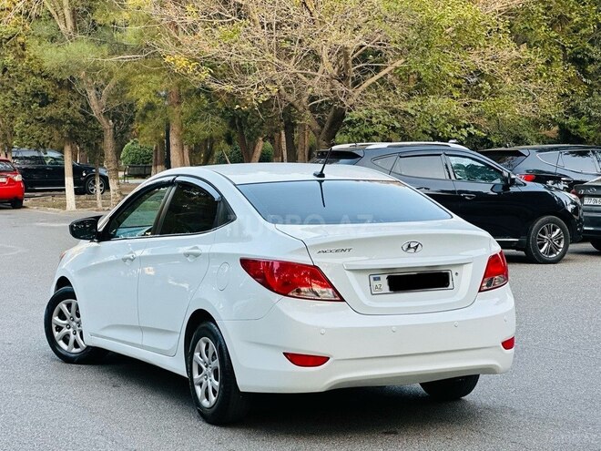 Hyundai Accent 2015, 107,459 km - 1.6 l - Bakı