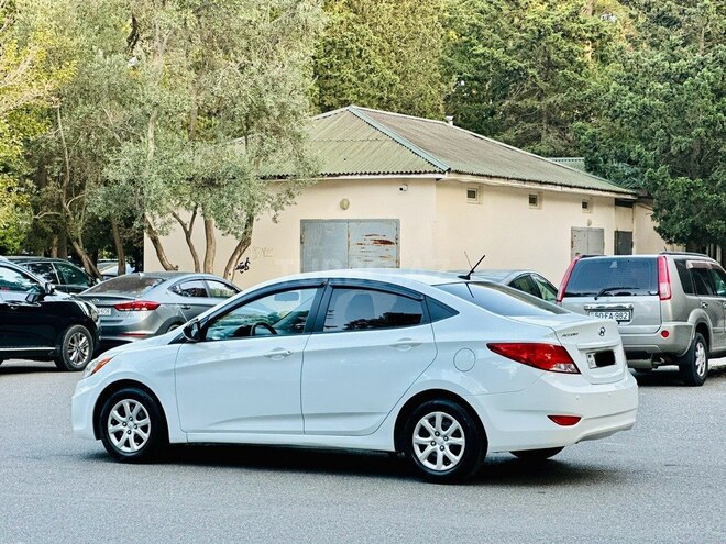 Hyundai Accent 2015, 107,459 km - 1.6 l - Bakı