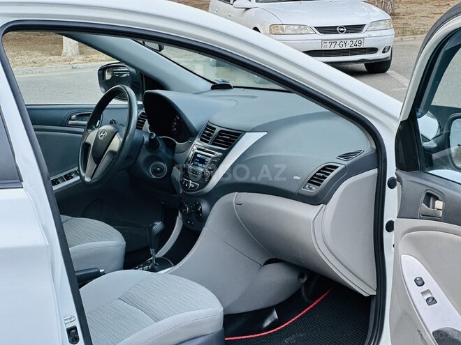 Hyundai Accent 2015, 107,459 km - 1.6 l - Bakı