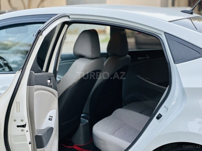 Hyundai Accent 2015, 107,459 km - 1.6 l - Bakı