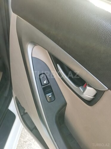 Hyundai Elantra 2014, 166,000 km - 1.8 л - Bakı