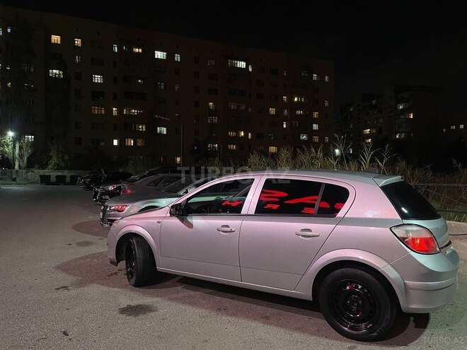 Opel Astra 2004, 200,000 km - 1.4 l - Bakı