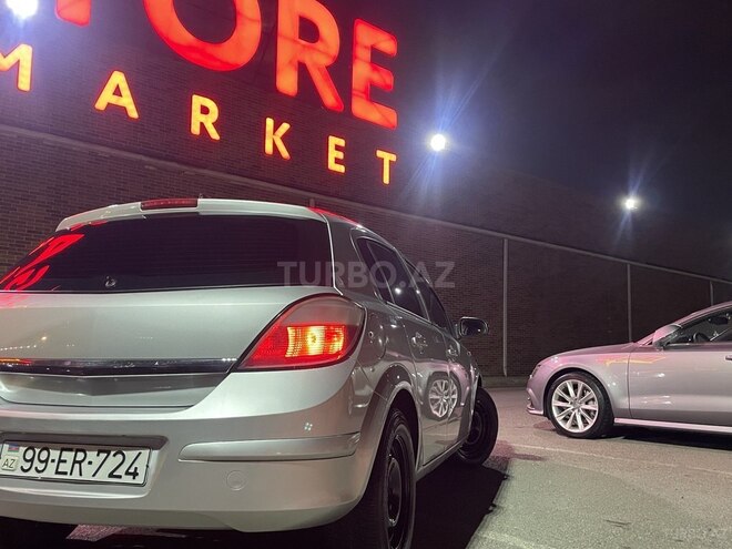Opel Astra 2004, 200,000 km - 1.4 l - Bakı