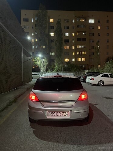 Opel Astra 2004, 200,000 km - 1.4 l - Bakı