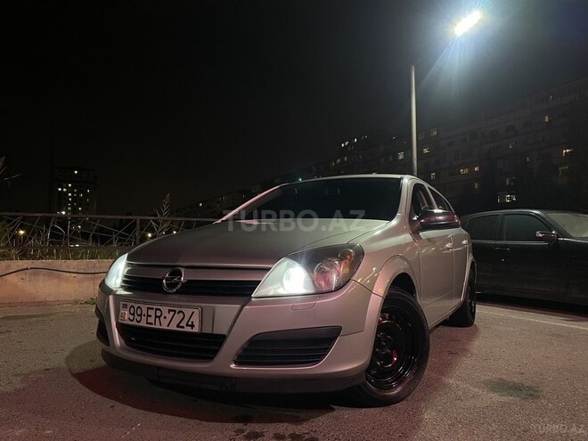 Opel Astra 2004, 200,000 km - 1.4 l - Bakı
