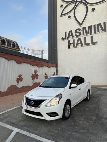 Nissan Sunny 2015, 226,318 km - 1.5 л - Bakı