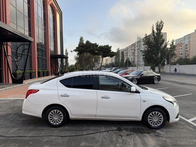 Nissan Sunny 2015, 226,318 km - 1.5 л - Bakı