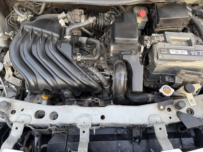 Nissan Sunny 2015, 226,318 km - 1.5 л - Bakı