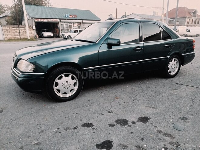 Mercedes C 220 1994, 299,552 km - 2.2 l - Zaqatala