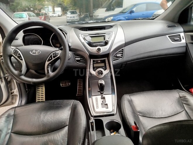 Hyundai Elantra 2011, 208,000 km - 1.8 l - Bakı