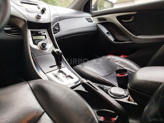 Hyundai Elantra 2011, 208,000 km - 1.8 l - Bakı