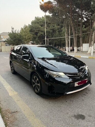 Toyota Auris 2014, 195,000 km - 1.4 l - Bakı