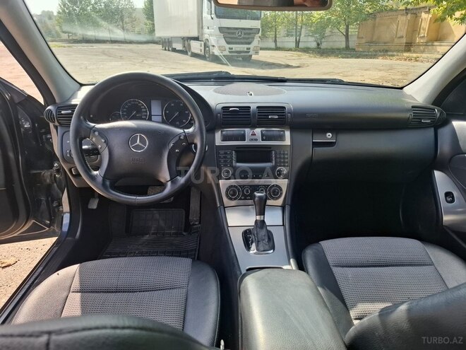 Mercedes C 220 2005, 310,663 km - 2.2 л - Bakı