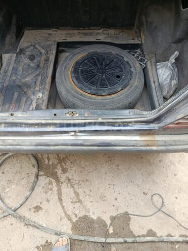 Mercedes  1991, 378,548 km - 2.0 л - Salyan